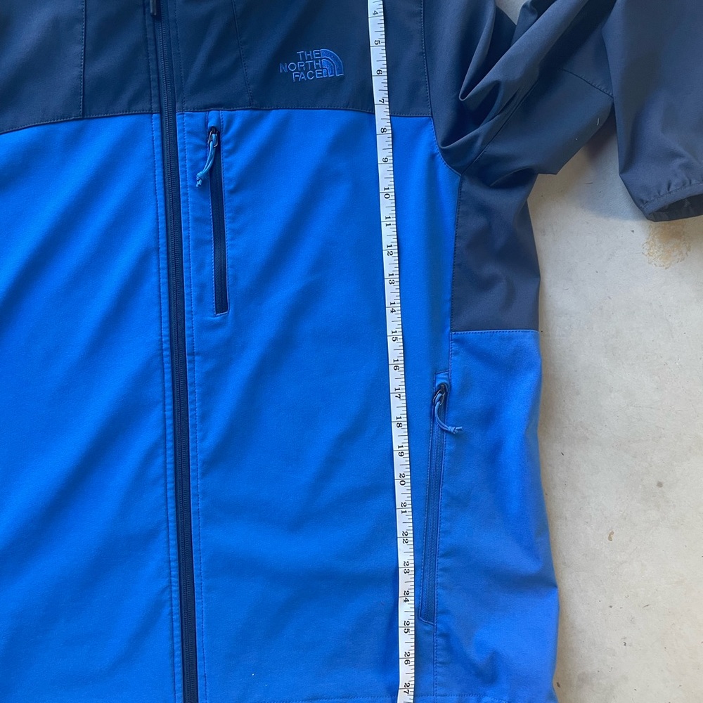 EUC North Face shell - Picture 10 of 11